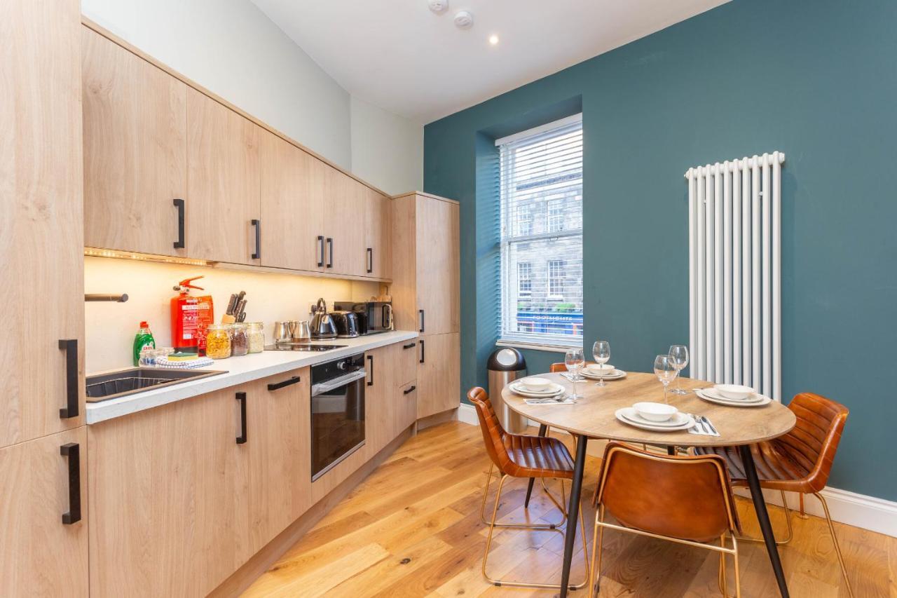 Royal 2Bed Apartment City Center Edinburgh Exterior photo